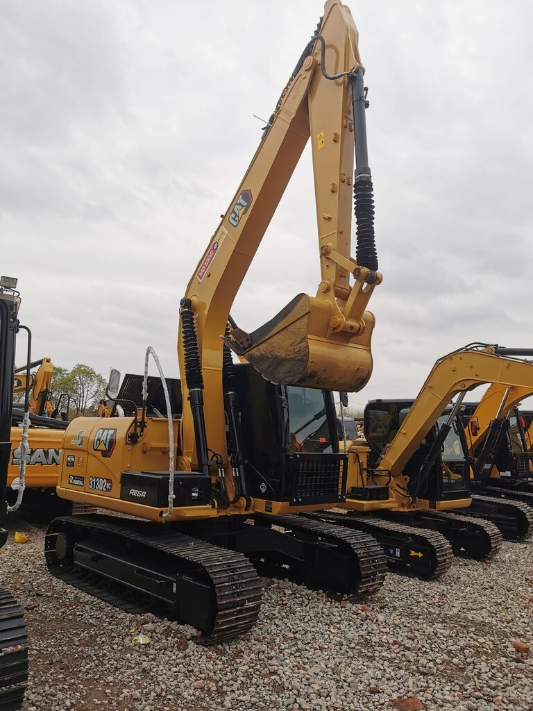 CAT-313D2
