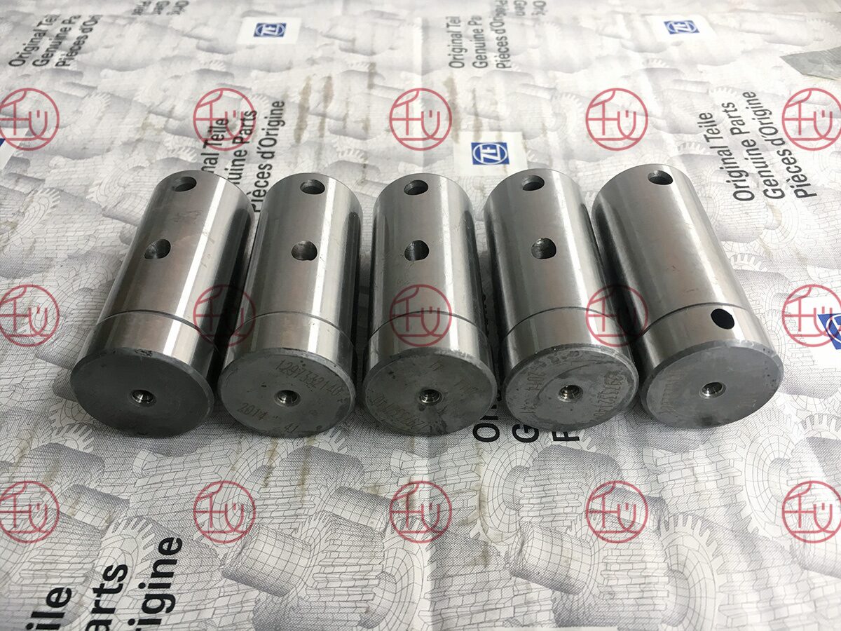 ZF 1297 332 140 photo 3