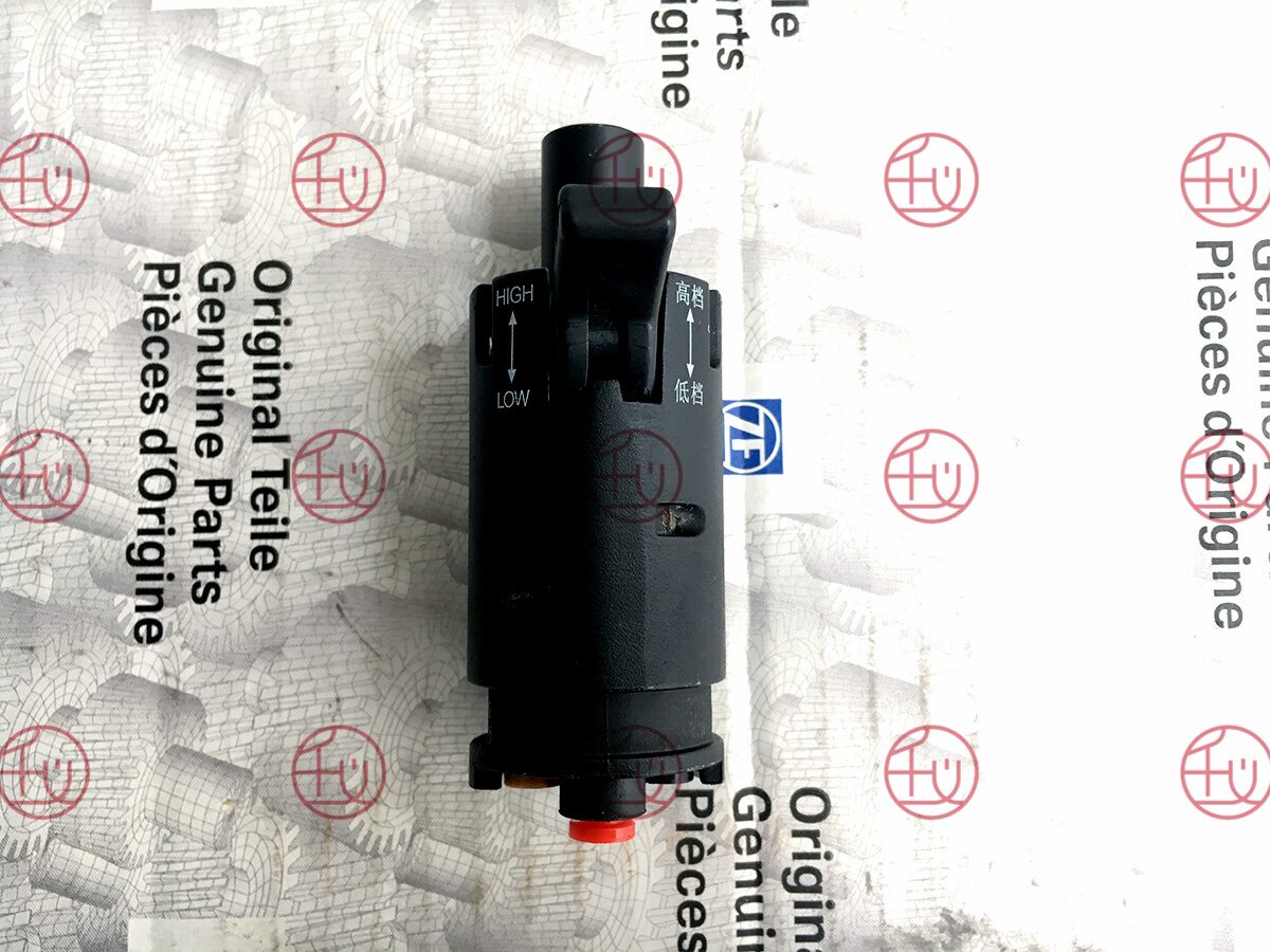 ZF 0501 330 976-0501 215 157 photo 3